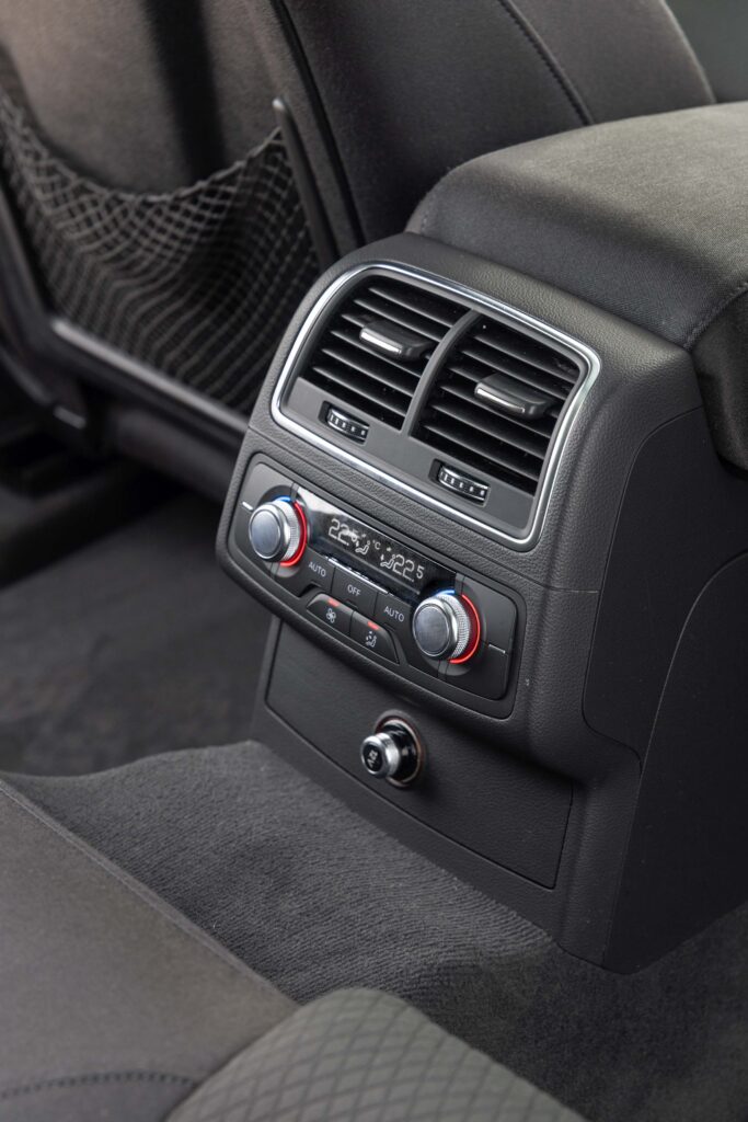 [REZERVIRAN] Audi A6 Avant 2.0 TDI S-Tronic S-Line