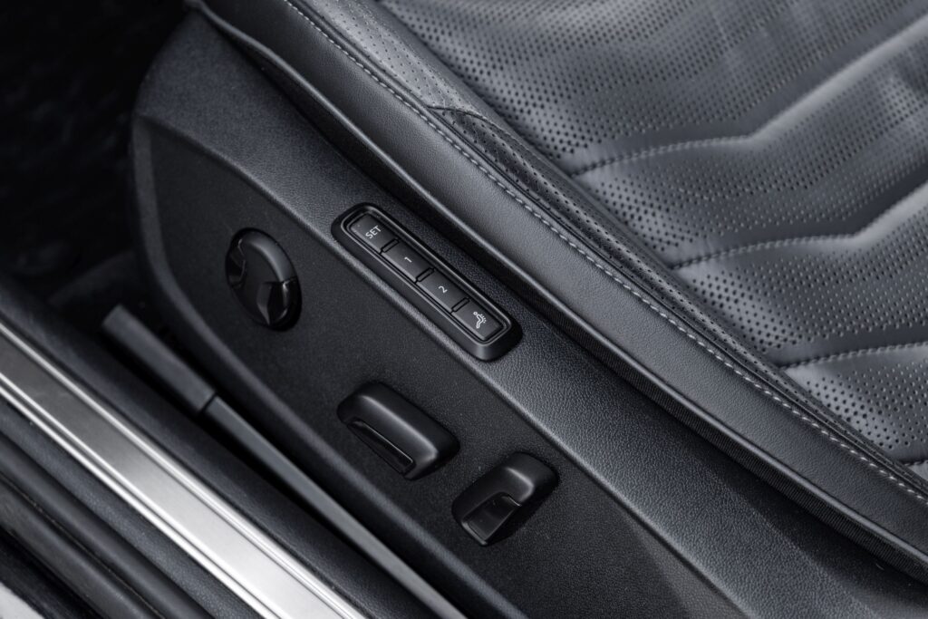 [REZERVIRAN] VW Arteon 2.0 TDI DSG 4Motion R-Line