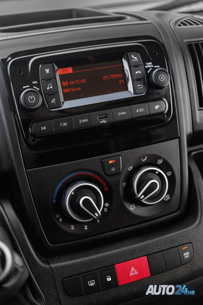 [REZERVIRAN] Citroen Jumper Furgon 35+ L4H2 140 NIVO